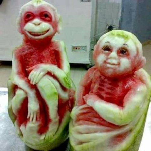 Свежая подборка прикольных мемов (33 картинки)