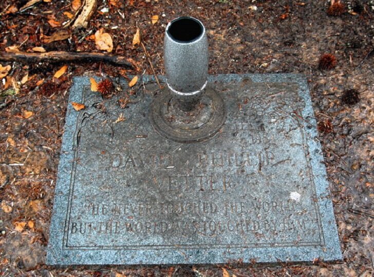 Мальчик в пузыре: дюжина лет в ожидании смерти (11 фото) Мальчик в пузыре: дюжина лет в ожидании смерти (11 фото)