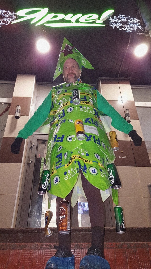 Юмор на тему "как прожить на 3 000 рублей в месяц" (21 фото)