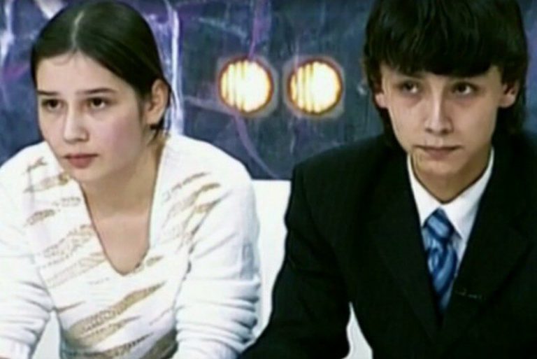 Родила в 11: несколько историй мам-подростков (6 фото)