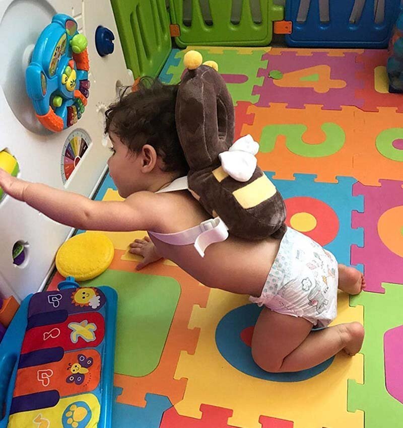 Эти потрясающие «рюкзаки» защищают головы малышей при падении (18 фото) Эти потрясающие «рюкзаки» защищают головы малышей при падении (18 фото)