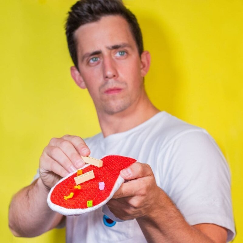 18 бесполезных изобретений от дизайнера, который придумывает проблемы ради их решения (36 фото) 18 бесполезных изобретений от дизайнера, который придумывает проблемы ради их решения (36 фото)