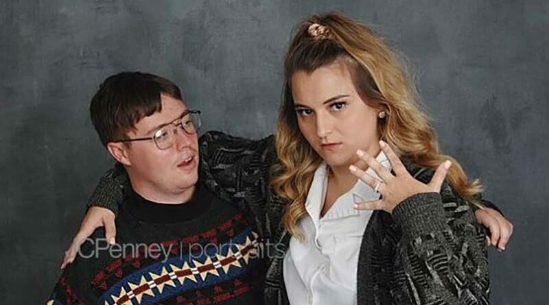 Помолвочные фотографии этой парочки стали вирусными в Сети (16 фо5то) Помолвочные фотографии этой парочки стали вирусными в Сети (16 фо5то)