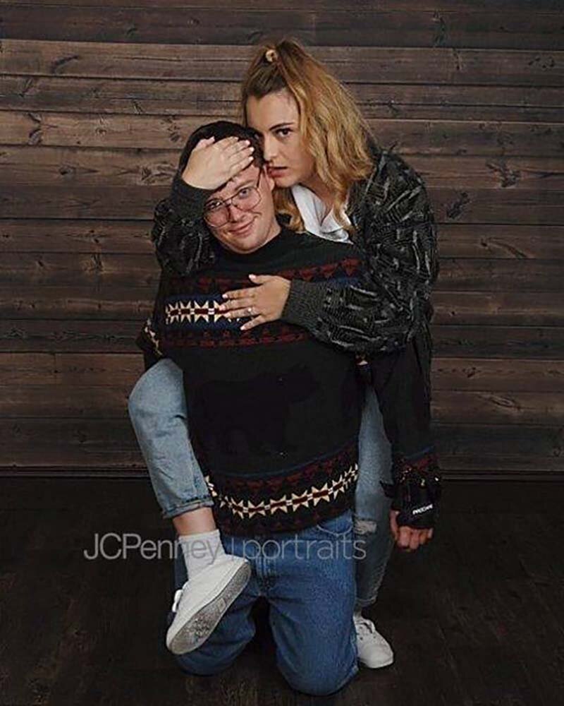 Помолвочные фотографии этой парочки стали вирусными в Сети (16 фо5то) Помолвочные фотографии этой парочки стали вирусными в Сети (16 фо5то)