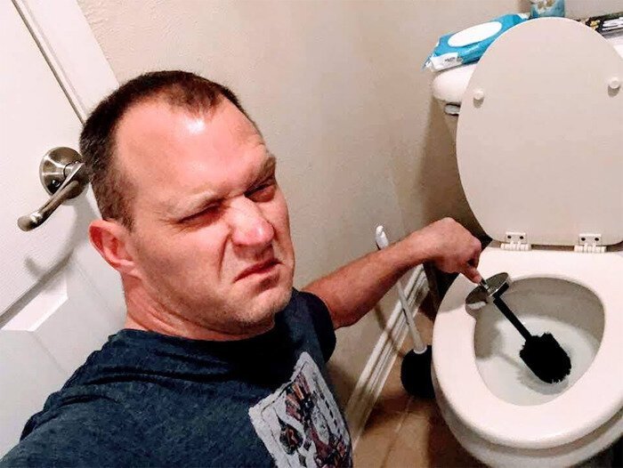 Вот какие фотки надо присылать девушкам в личку (16 фото)