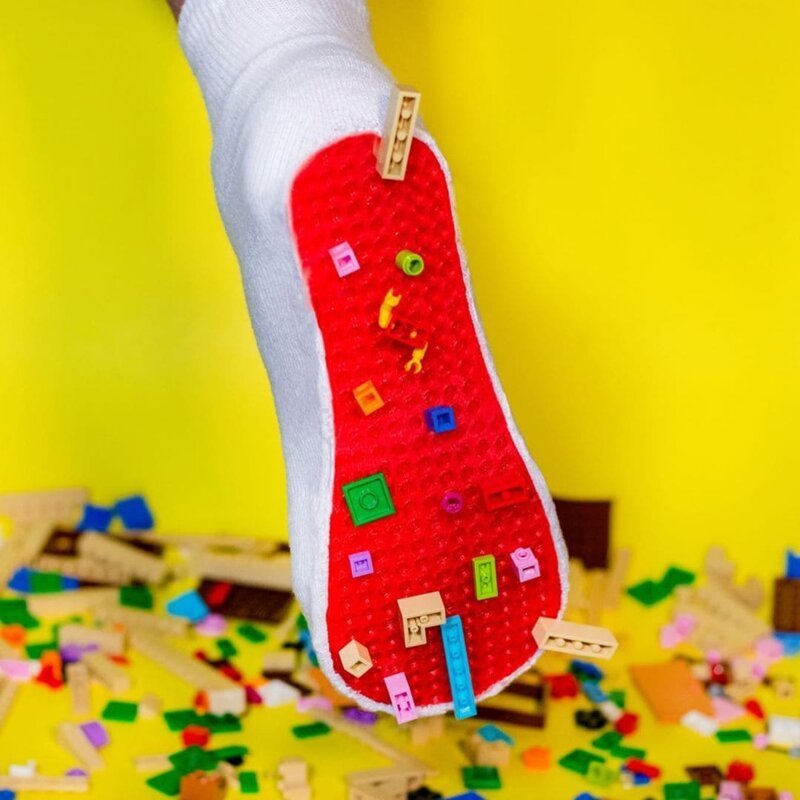 18 бесполезных изобретений от дизайнера, который придумывает проблемы ради их решения (36 фото) 18 бесполезных изобретений от дизайнера, который придумывает проблемы ради их решения (36 фото)