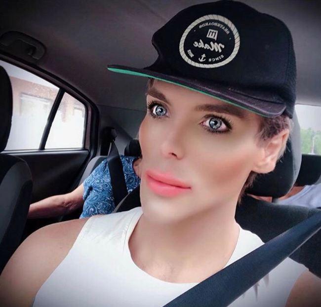 В Инстаграме нужно выглядеть "красиво" (24 фото)