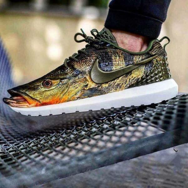 Люди, ставшие жертвами моды (17 фото)