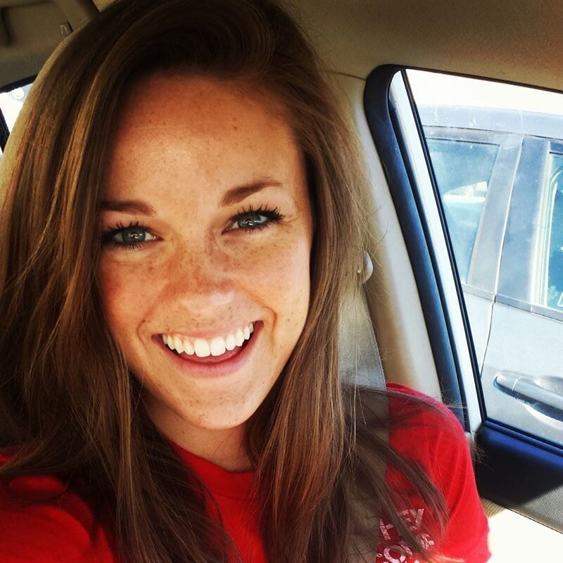 Девушке приснилось, будто она проглотила свое кольцо. Наутро сон оказался реальностью (11 фото)