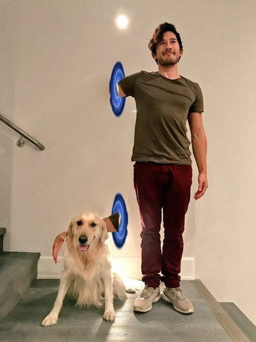 Блогер попросил подписчиков зафотошопить их с собакой, как на картинке, но те устроили смехопанораму (22 фото) Блогер попросил подписчиков зафотошопить их с собакой, как на картинке, но те устроили смехопанораму (22 фото)