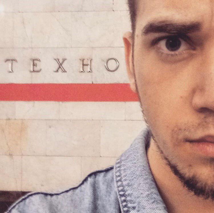 В Интернете пользователи «поиграли» с названиями станций метро (19 фото)