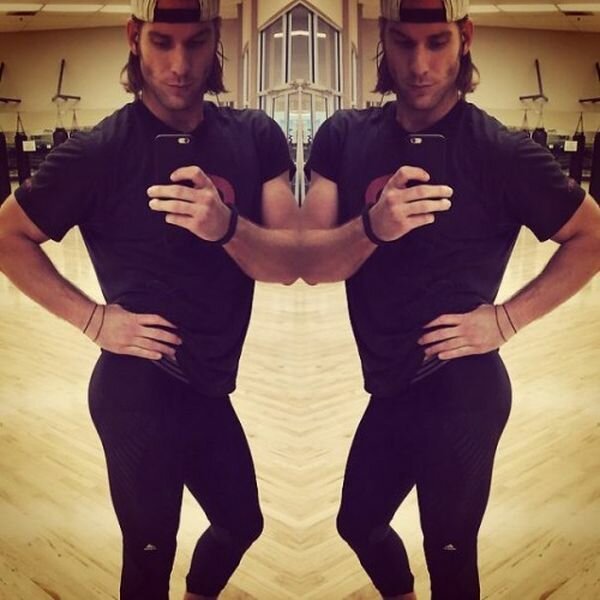 Как бы выглядели парни, если бы фотографировались как девушки (14 фото)