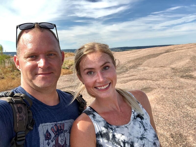 Вот какие фотки надо присылать девушкам в личку (16 фото)