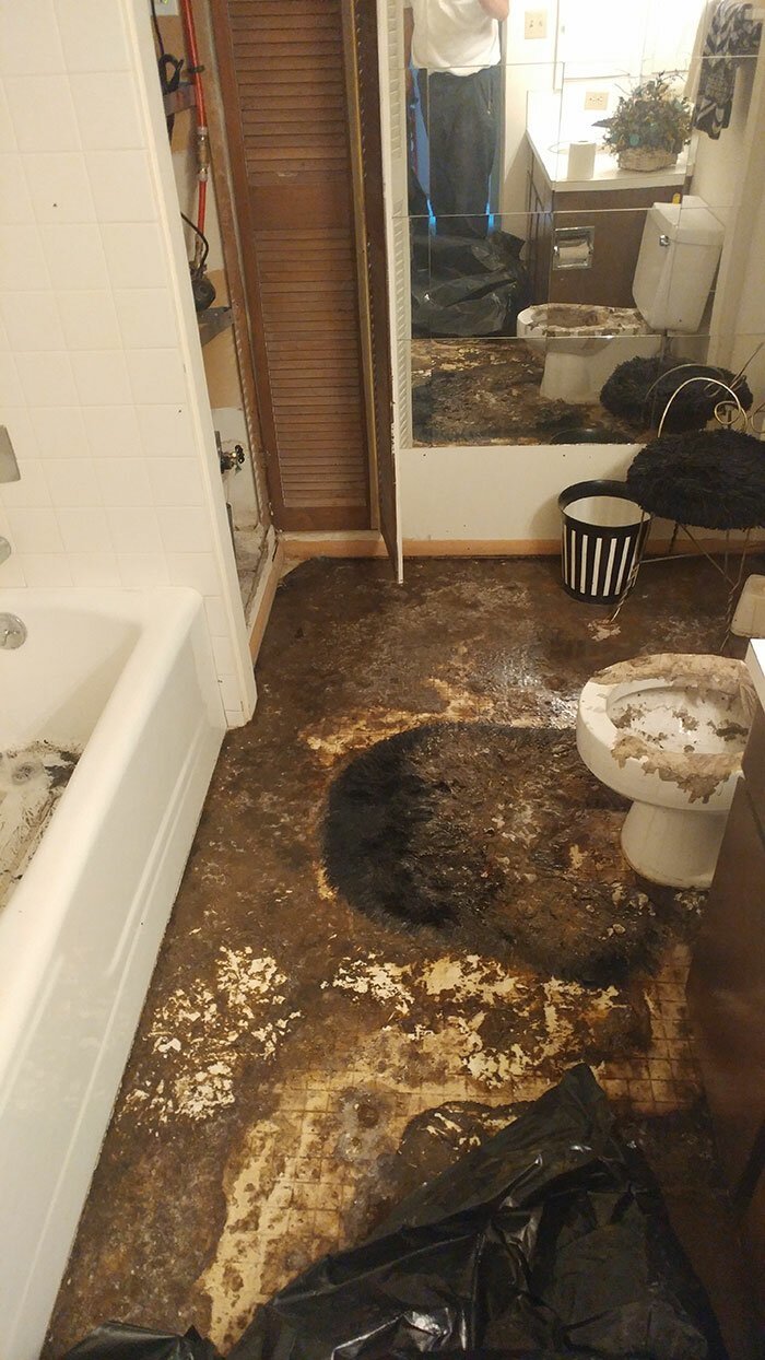 Странные и забавные случаи из жизни сантехника (23 фото) Странные и забавные случаи из жизни сантехника (23 фото)