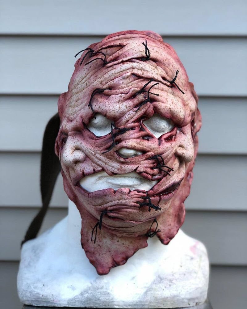 Жуткие маски прямиком из ночных кошмаров (13 фото)