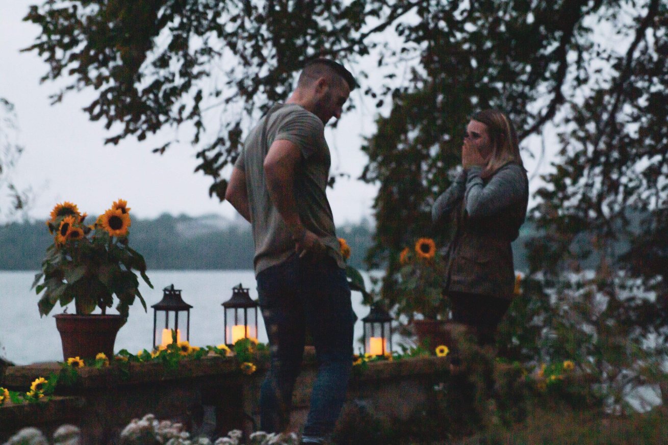 Американка проявила смекалку, чтобы сфотографировать, как ее сестру зовут замуж