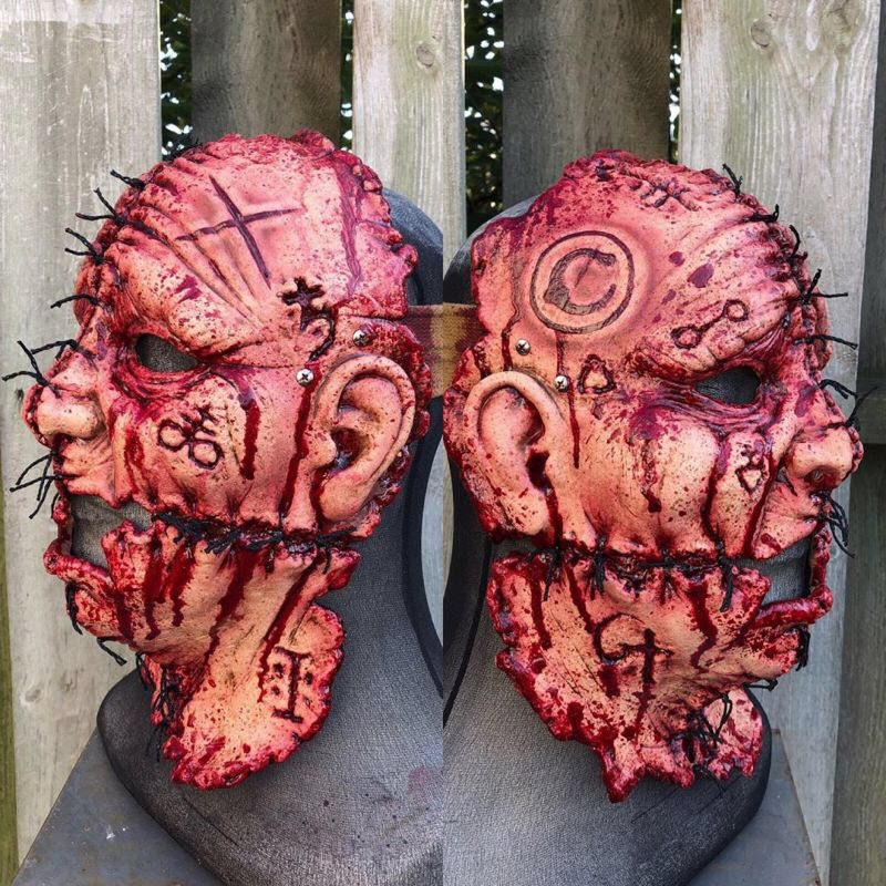 Жуткие маски прямиком из ночных кошмаров (13 фото)