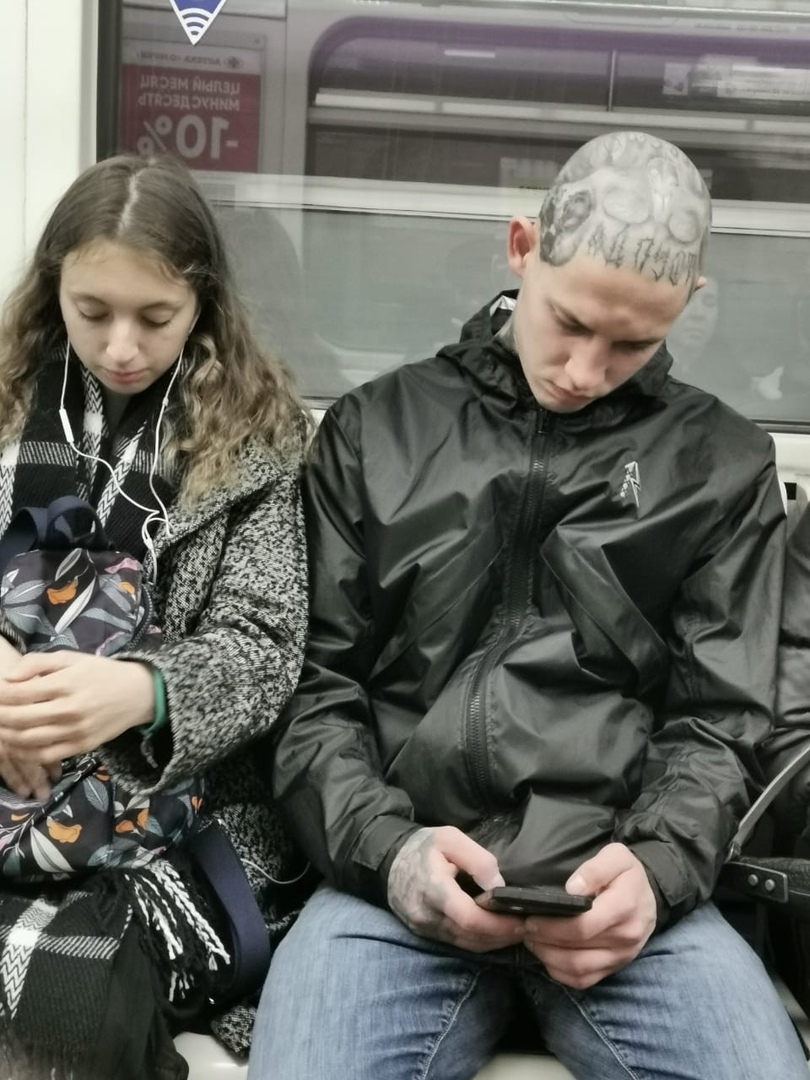 Беспощадная мода обитателей метрополитена (30 фото)