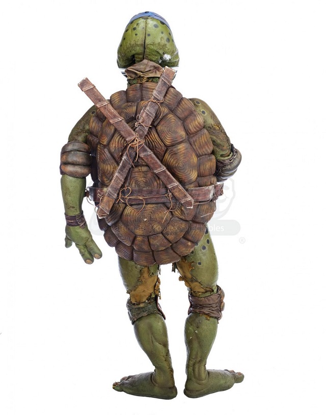 Интересно, почему никто не хочет купить этот костюм Леонардо из "Черепашек-ниндзя"? (7 фото)