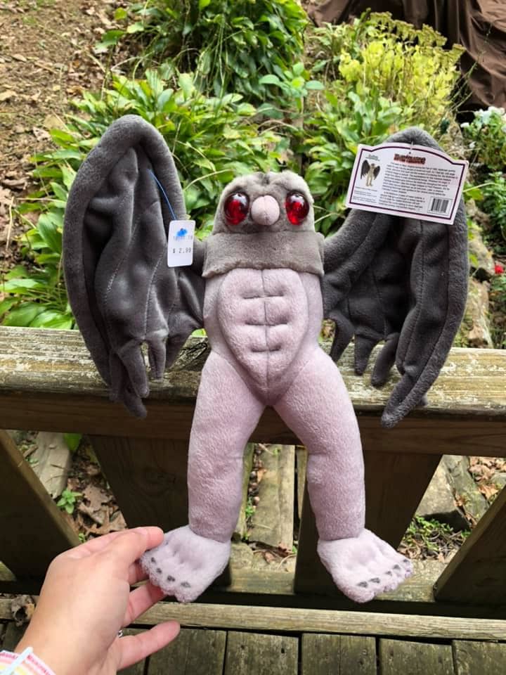 Безумные находки из секонд-хендов и барахолок (20 фото)