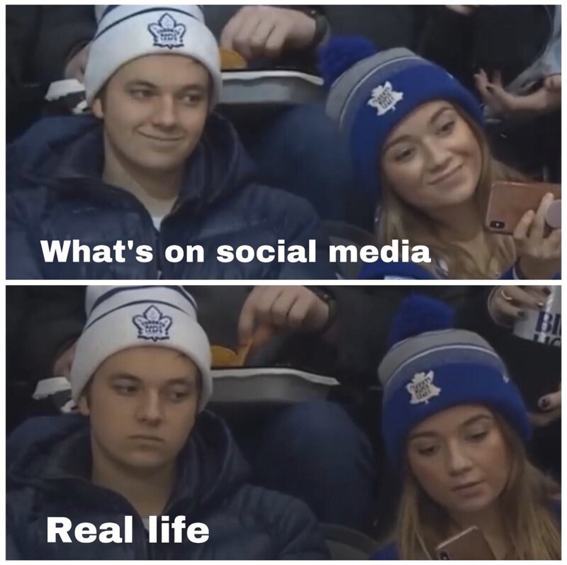 Мужики поймут: болельщик стал знаменит после селфи со своей девушкой (5 фото)