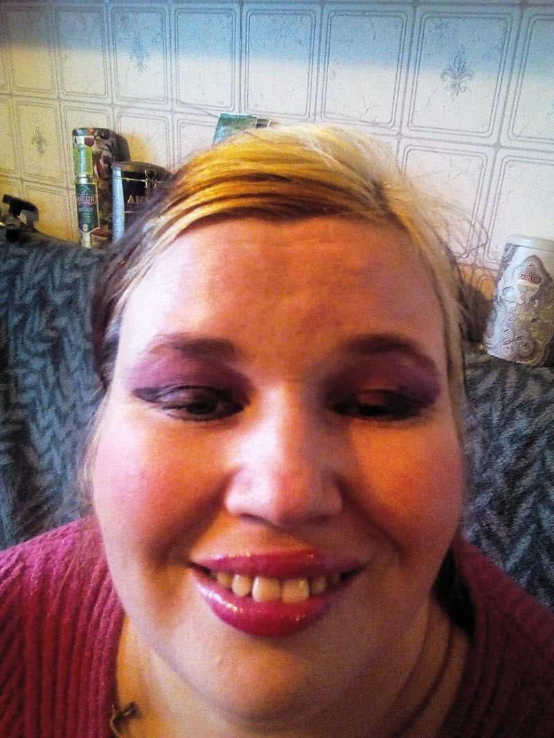 Барышни из суровой житейской реальности желают познакомиться (30 фото)