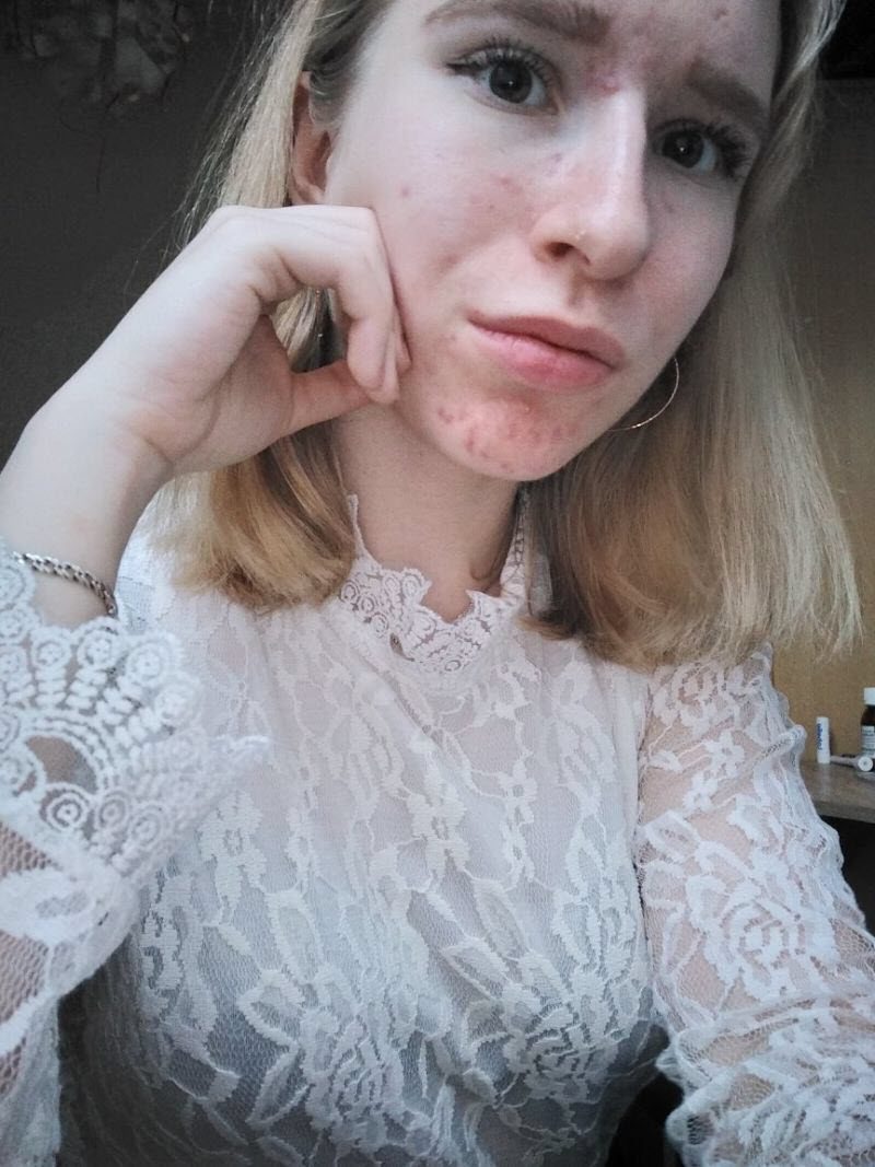 Барышни из суровой житейской реальности желают познакомиться (30 фото)