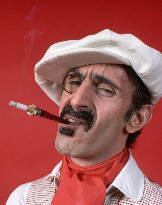 Смешные и странные фотографии Фрэнка Заппы (33 фото)