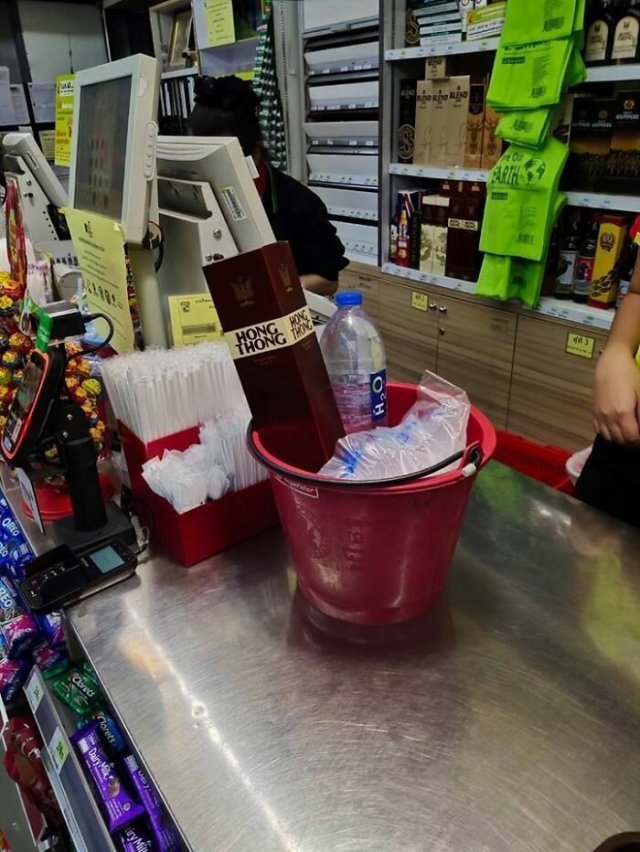 В Тайланде запретили пластиковые пакеты - вот, что творится в магазинах (29 фото)