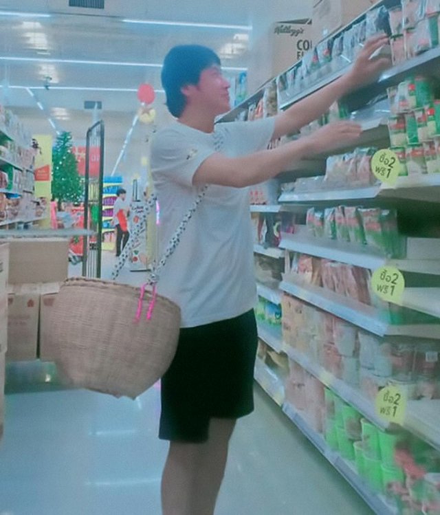 В Тайланде запретили пластиковые пакеты - вот, что творится в магазинах (29 фото)