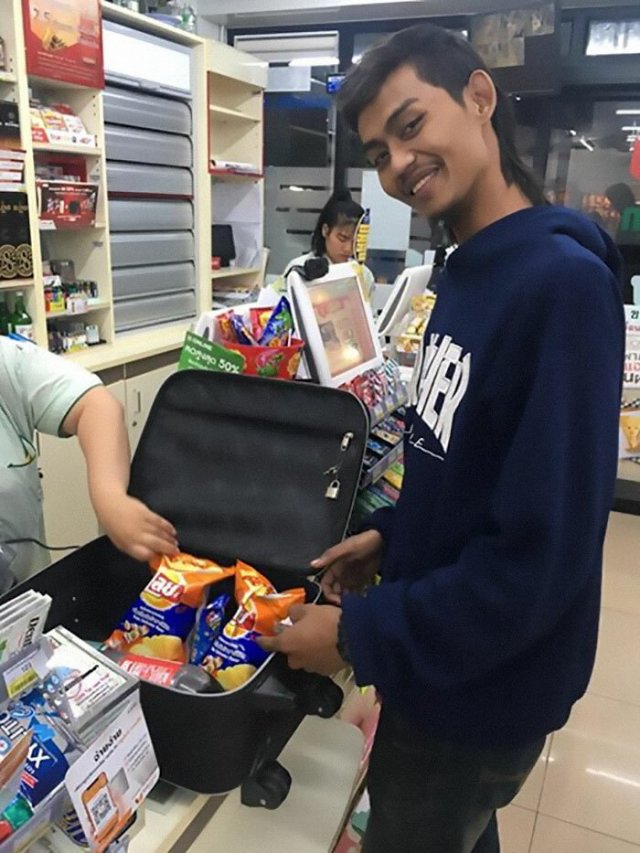 В Тайланде запретили пластиковые пакеты - вот, что творится в магазинах (29 фото)