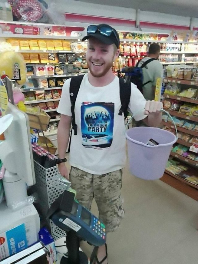 В Тайланде запретили пластиковые пакеты - вот, что творится в магазинах (29 фото)