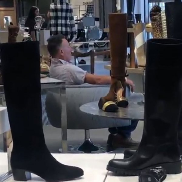 Ловушка времени или мужчины, ждущие своих жен во время шопинга (30 фото)