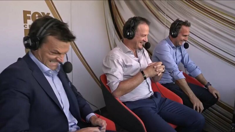 Отец поймал своего несовершеннолетнего сына, пьющего пиво в прямом эфире (4 фото + 1 видео)