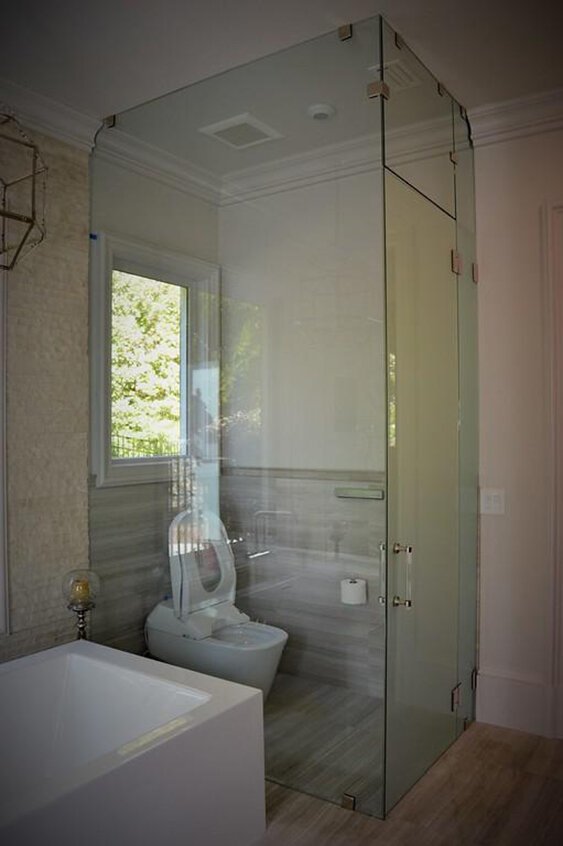 Снимки, на которых происходит неведомая дичь (13 фото)