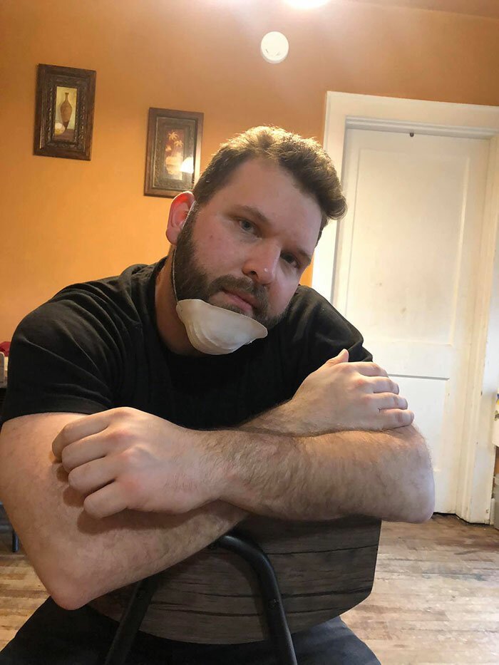 Как должны выглядеть сайты знакомств в эпоху карантина (7 фото)