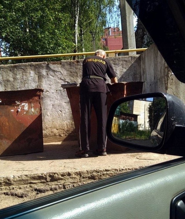 Не самый лучший выбор футболки (15 фото)