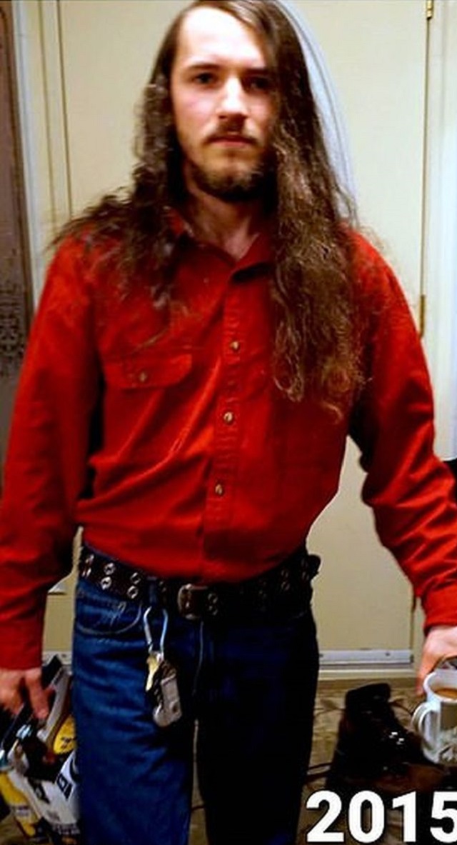 Канадец Донни Снайдер решил превратиться в смурфика (9 фото) Канадец Донни Снайдер решил превратиться в смурфика (9 фото)