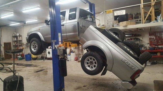 Подборка ситуаций, в которых людям не очень повезло (15 фото)