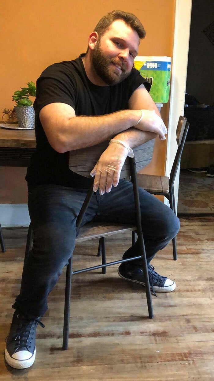 Как должны выглядеть сайты знакомств в эпоху карантина (7 фото)