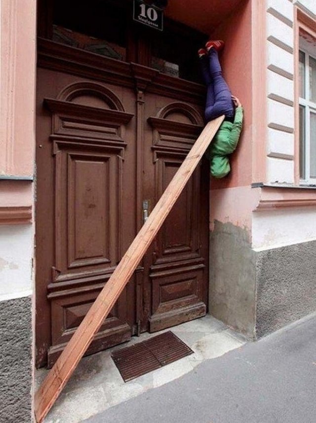 Фотографии из серии "Что здесь происходит?" (15 фото)