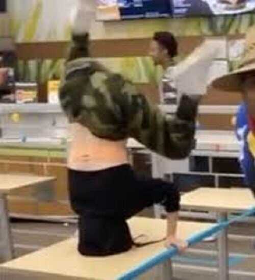 17 снимков, доказывающих, как хорошо сидеть дома! (18 фото) 17 снимков, доказывающих, как хорошо сидеть дома! (18 фото)