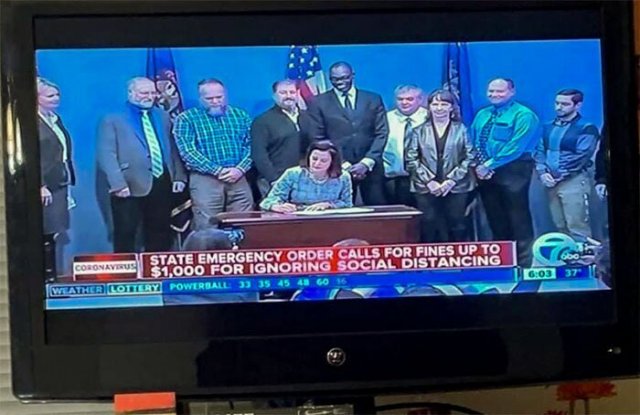 "Эффективная" борьба с коронавирусом (15 фото)