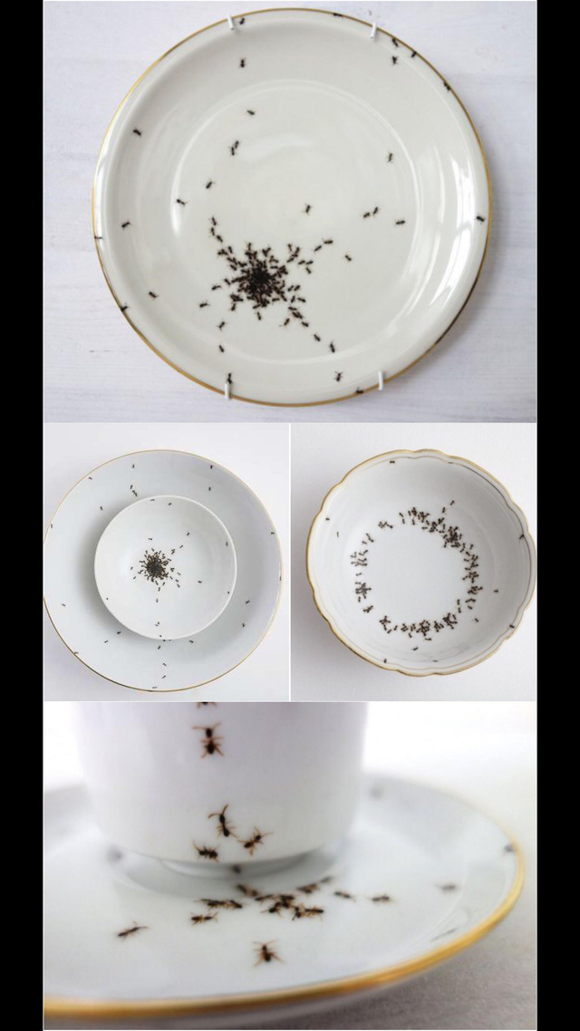 Работы дизайнеров, которые явно перестарались (15 фото)