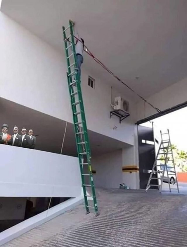 Люди, которым плевать на технику безопасности (15 фото)