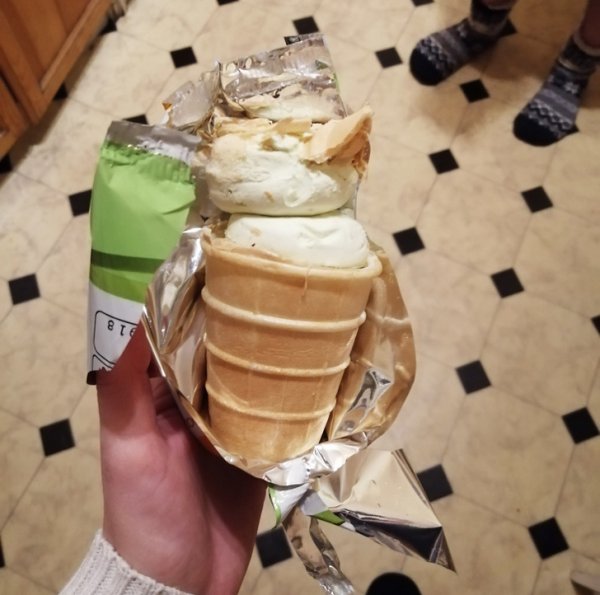 Подборка везунчиков, которые словили удачу за хвост (16 фото) Подборка везунчиков, которые словили удачу за хвост (16 фото)