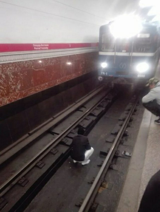 Абсурдные ситуации, столкнуться с которыми можно только в России (15 фото)