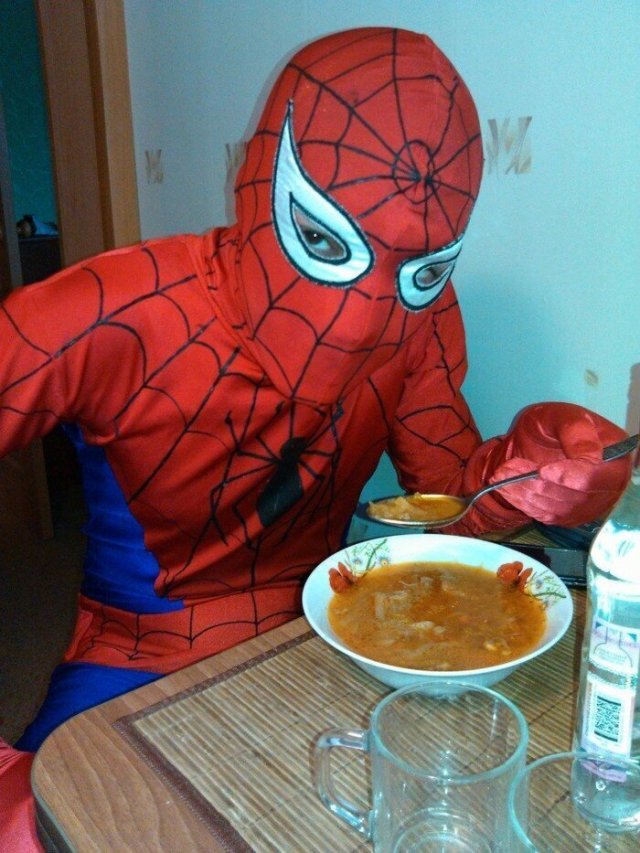 Люди в Интернете поклоняются борщу (15 фото)