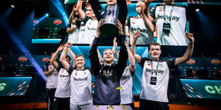 ставки на киберспорт деньгами