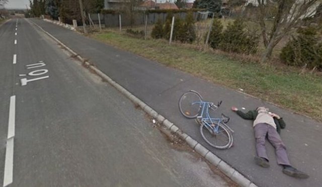 Неловкие моменты, найденные на Google Maps (15 фото)